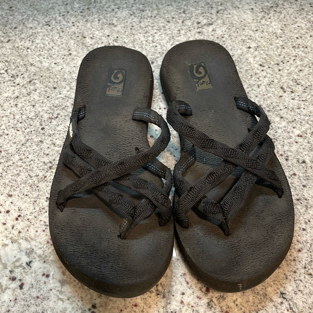Teva Olowahu Sandals